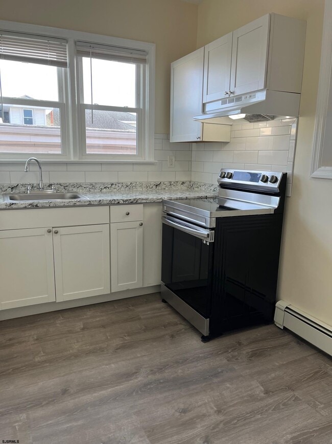 Photo - 16 N Sacramento Ave Unit 7