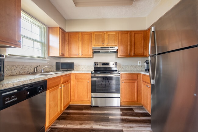 Building Photo - Muirfield Woods Apartments