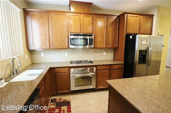 Photo - Studio, 2.5 bath House - 7663 Tonto Creek Way