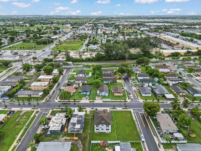 Photo - 1514 NW 5th Ave Unidad 1-2