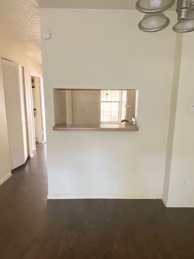 Photo - 2 BEDROOM CONDO BY UNT