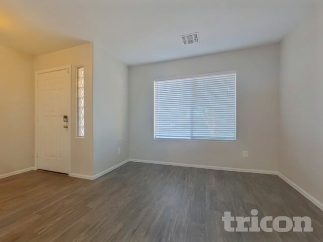 Photo - 23634 W Tamarisk Ave