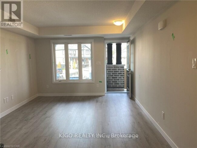 Photo - 160 Rochefort St.