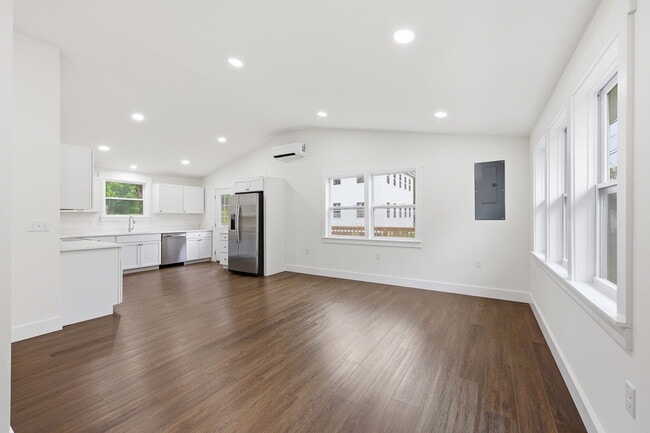 170 Kearneysville Pike