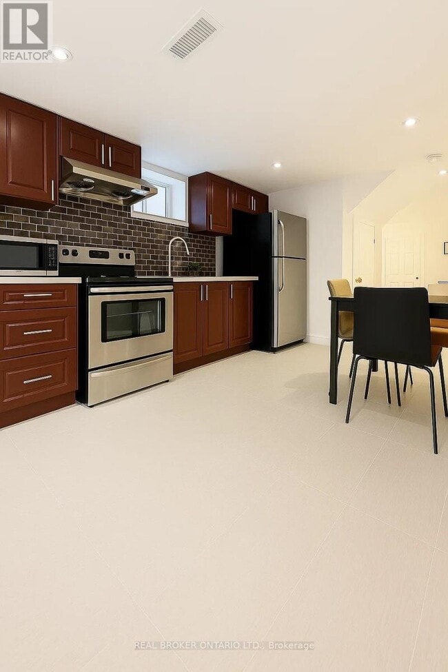 Photo - 95 Porchester Dr