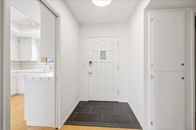 Photo - 3817 Breuner Ave