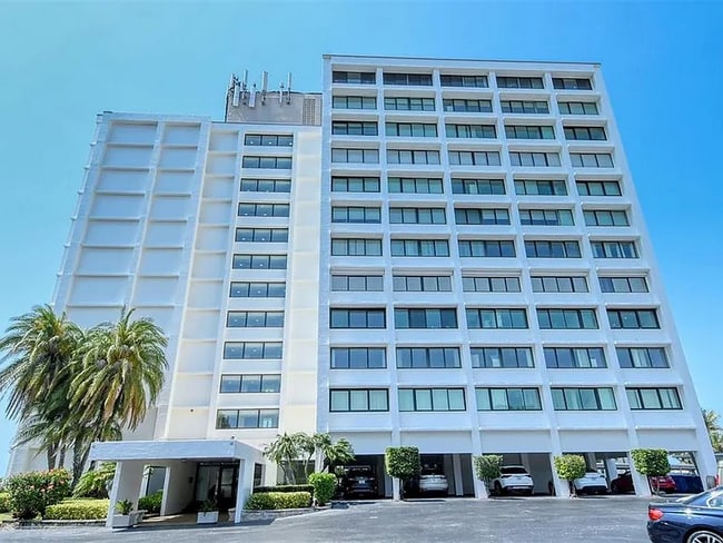 Photo - 4822 Ocean Blvd Unit APt 3D