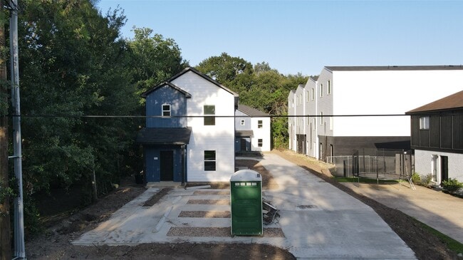 Building Photo - 9441 Radio Rd Rental