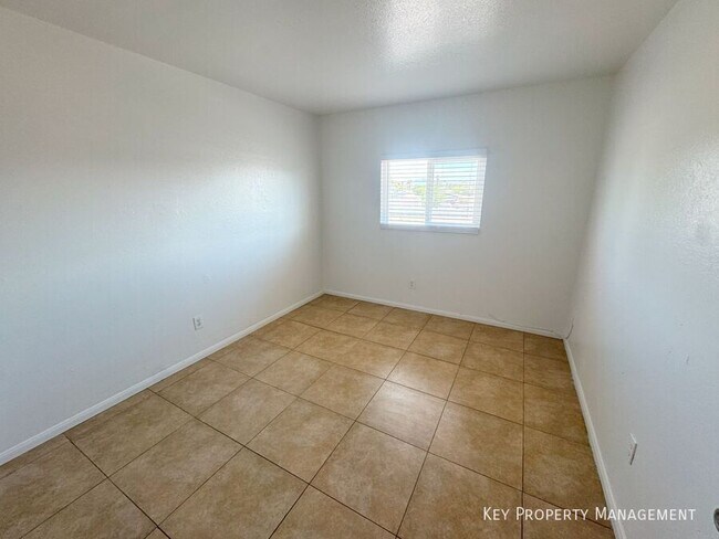 Photo - 1656 Stevens St Unit #3