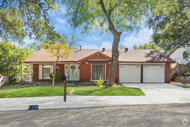 Building Photo - 4206 Goshen Pass St Rental