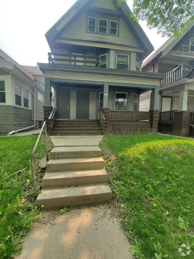 Building Photo - 2212-2214 N 48th St. (Duplex) Rental