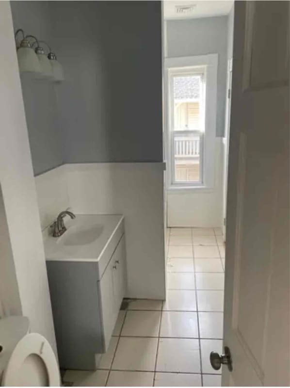 Photo - 2 Sturgis St Unit 3