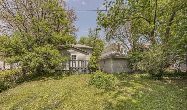 Photo - 807 W 13th St