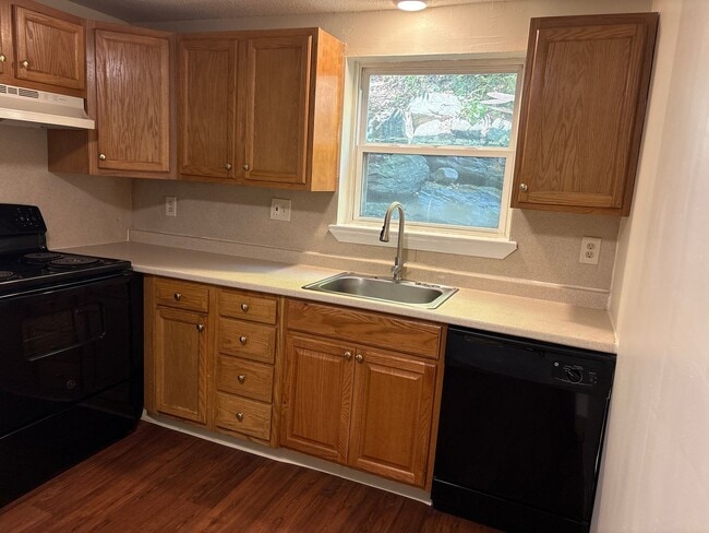 Photo - High Ridge Apartments - Two Bedroom One Bath Apartments - Heat & Hot Water Included