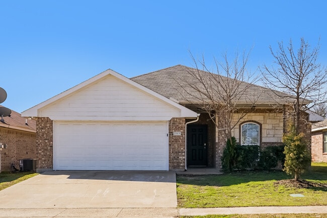 Building Photo - 2113 Natchez Dr Rental