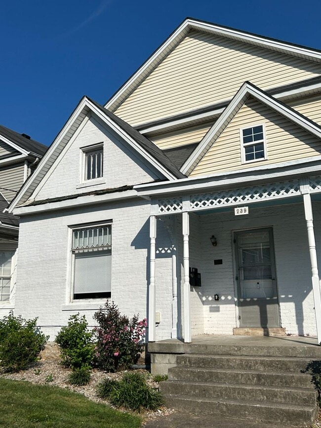 Building Photo - 239-2 Lexington Ave – Available August 2026 Rental