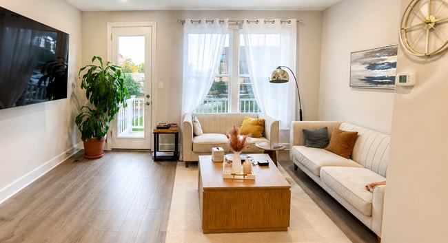 Building Photo - 3593 Carnaby St