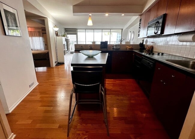 Photo - 300 N State St Unit 4210