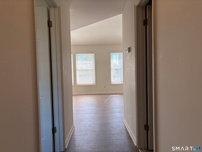 79 Danbury Rd