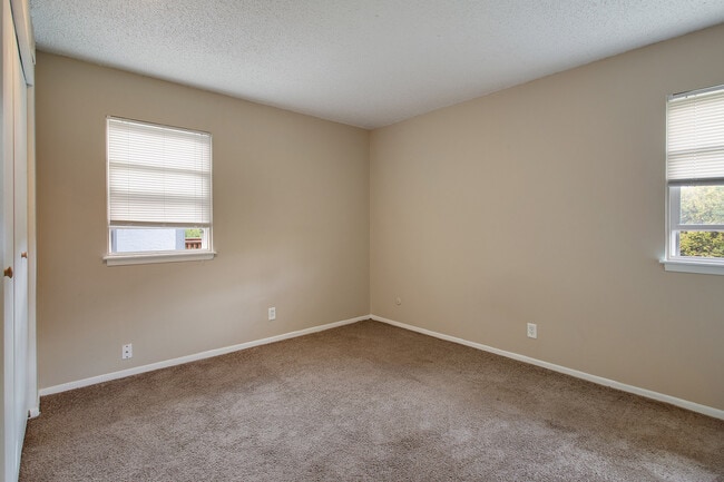 Brentwood Park Apartments
