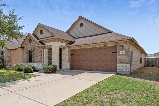 Photo - 1001 Bethel Way