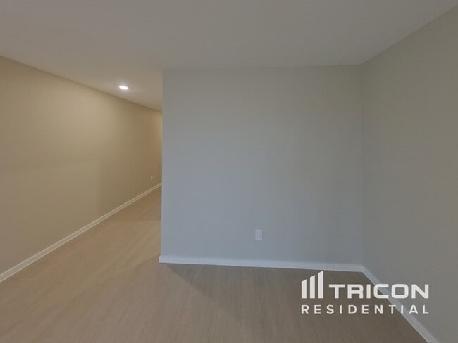 Photo - 10709 Dusty Rnch Rd