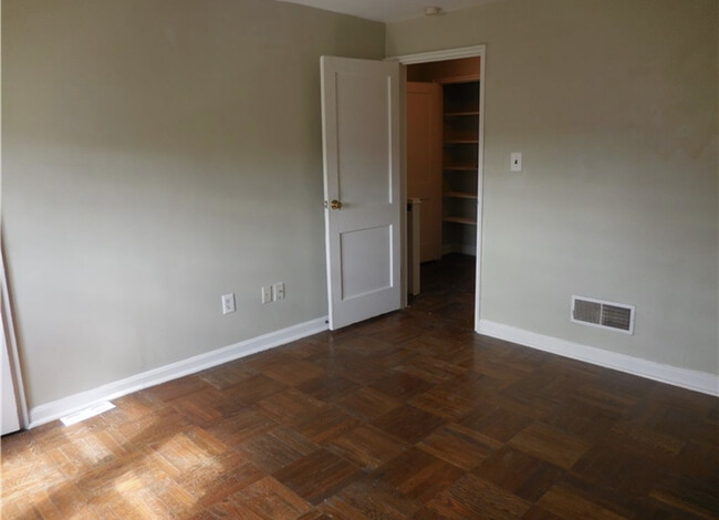 Bedroom - 123 Madison Dr Townhome