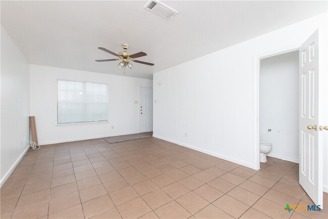 Photo - 4207 Primrose Dr Unit D