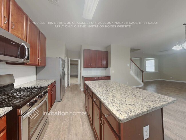 Photo - 134 Parkmont Way