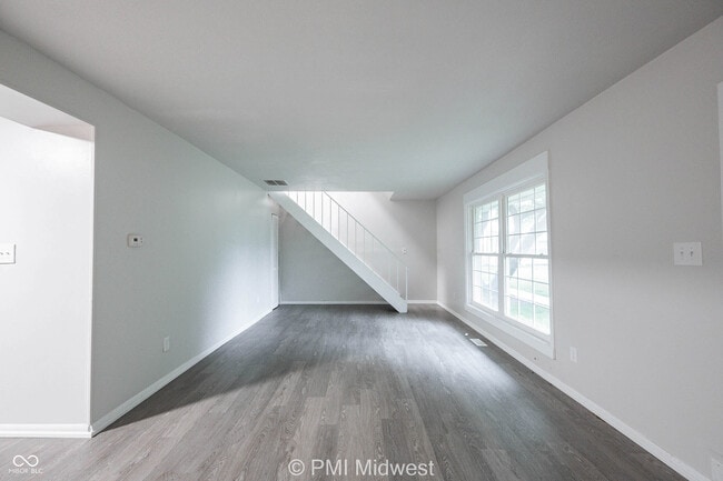 Photo - 6920 Chrysler St