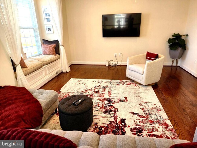 Photo - 6254 Summit Point Ct Townhome