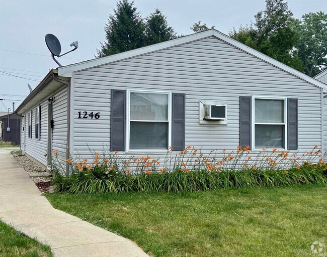 Building Photo - Cooper Street Duplex Unit 1/2 Rental