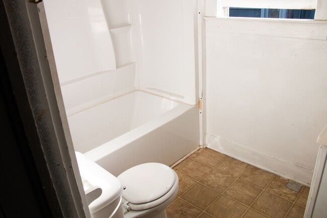 Photo - 5420 San Jose St