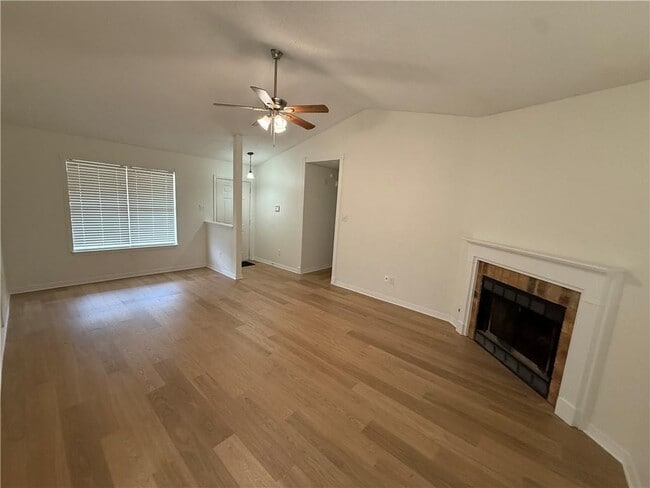 Photo - 791 Copperfield Dr E