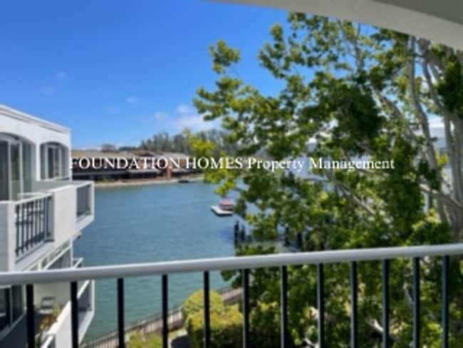 Photo - 2330 Shelter Bay Ave