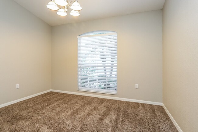 Photo - 5800 Driftwood Dr