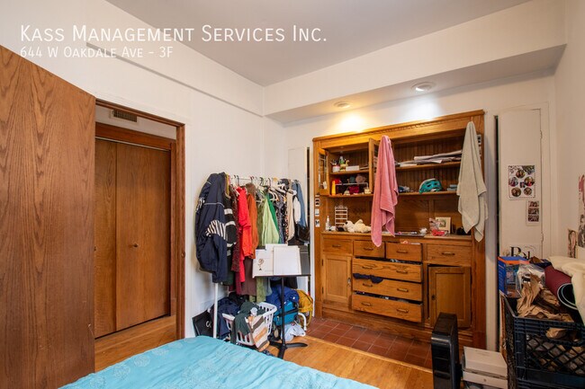 Photo - 644 W Oakdale Ave Unidad 3F