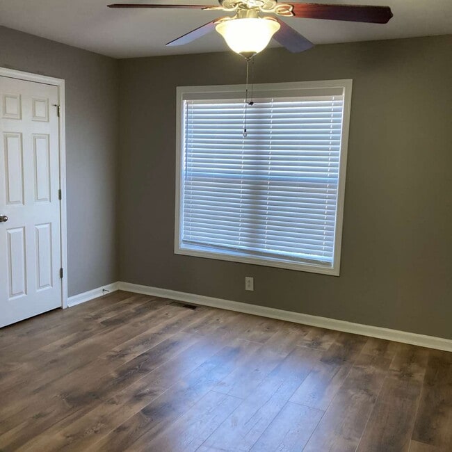 Photo - 10431 Bell Station Rd