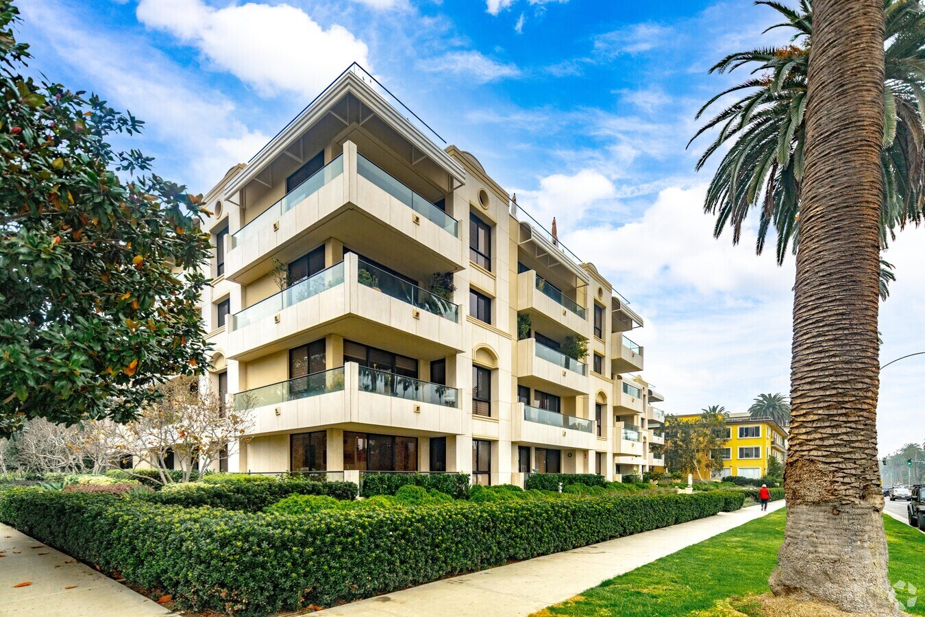 Primaria - 701 OCEAN Ave