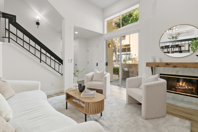 Photo - 430 Galleria Dr