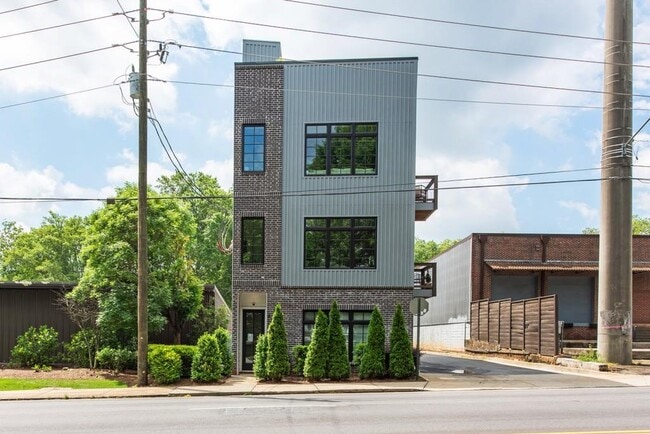 Building Photo - 417 E College Ave Unit 102 Rental
