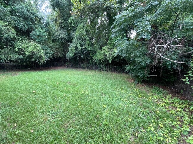 Photo - 5909 Leone Dr W