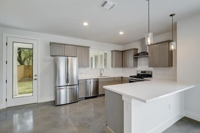 Photo - Rare find, in convenient location! Unit A