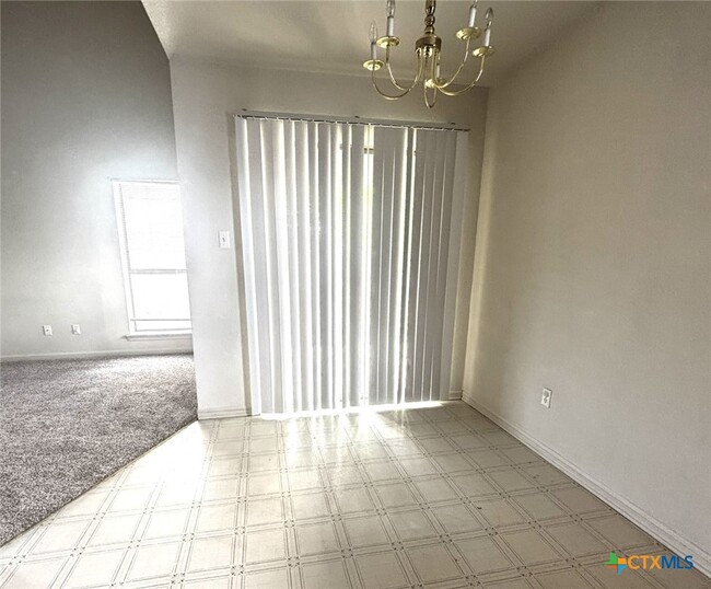 Photo - 308 Deloris Dr