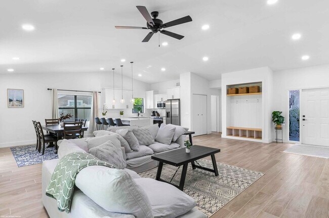 Photo - 13781 Barberry Dr