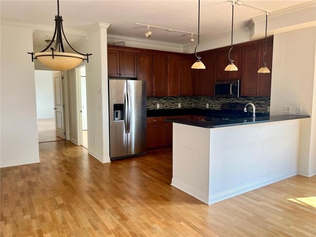 Photo - 370 Marshall Ave Unit 503