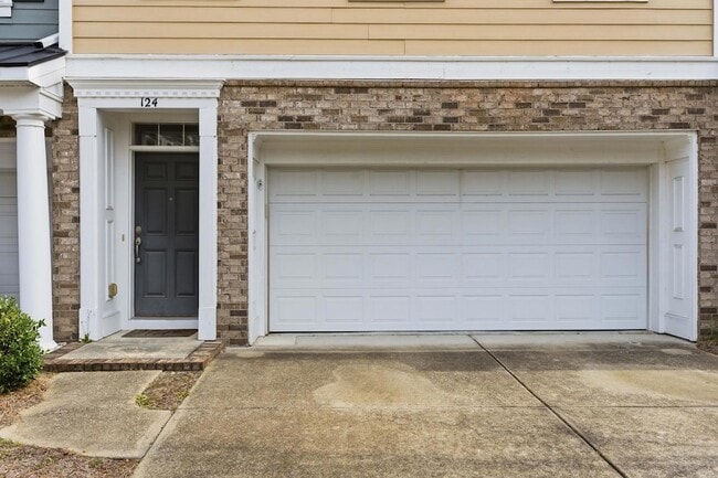 124 Palm Cove Way