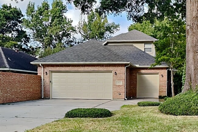 Building Photo - 20123 Sunny Shores Dr