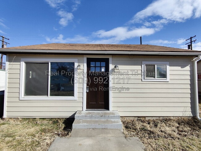 Building Photo - 1110 Potter Ave