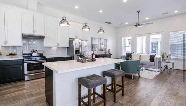Photo - 2718 McGowen St